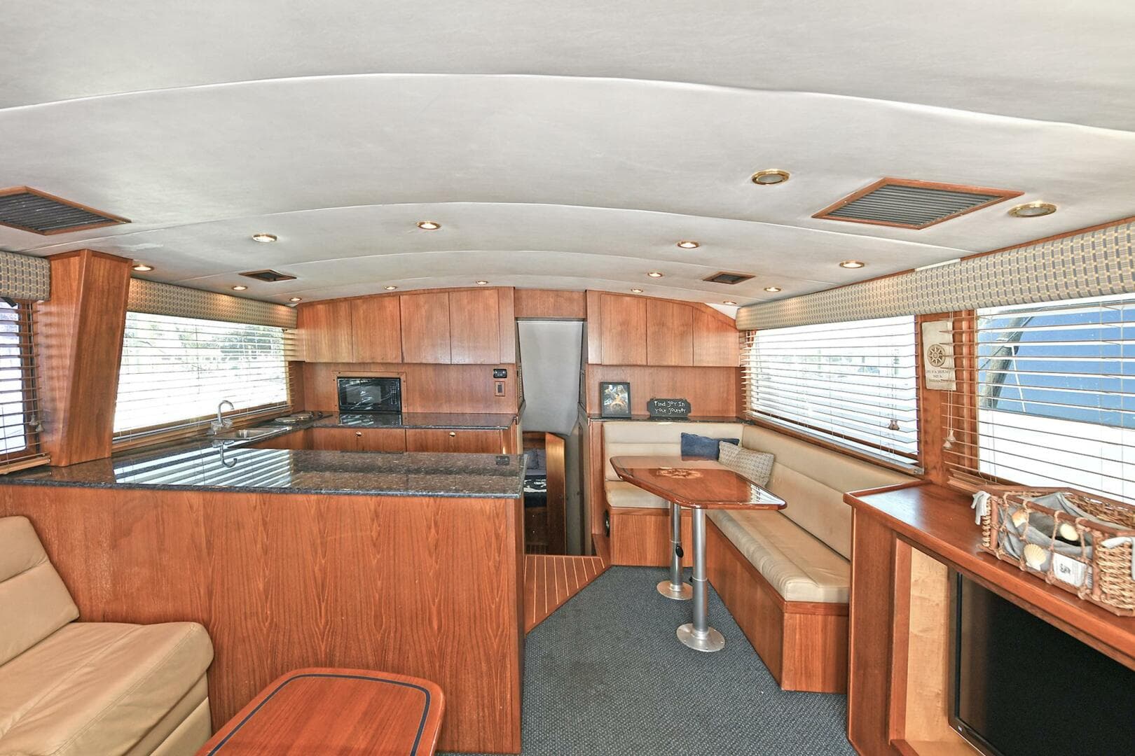 2000 Torres 48 Enclosed Bridge