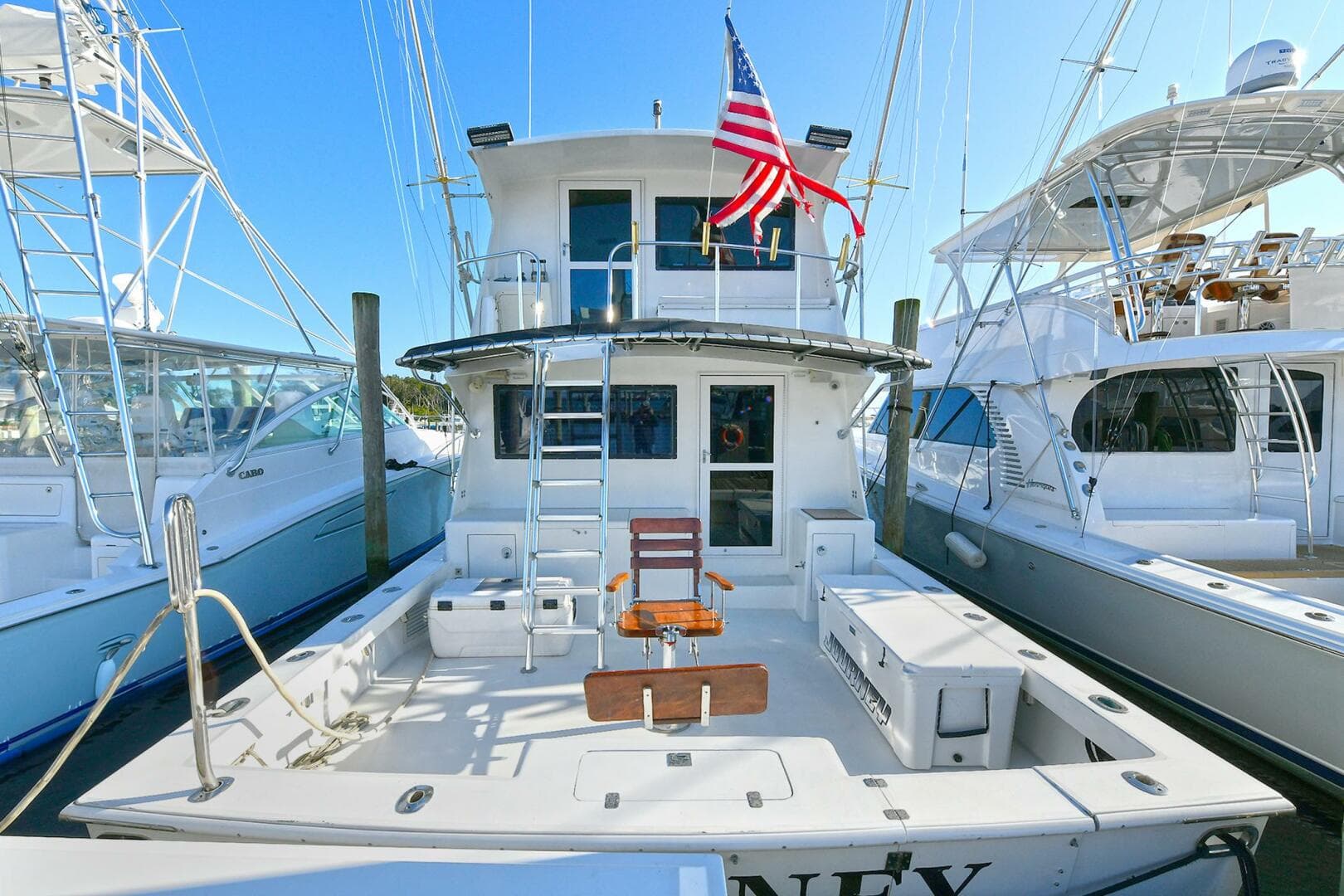 2000 Torres 48 Enclosed Bridge