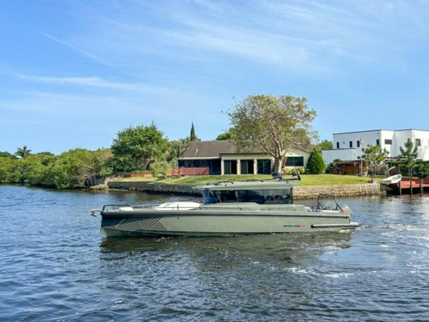 2024 Brabus Shadow 900XC