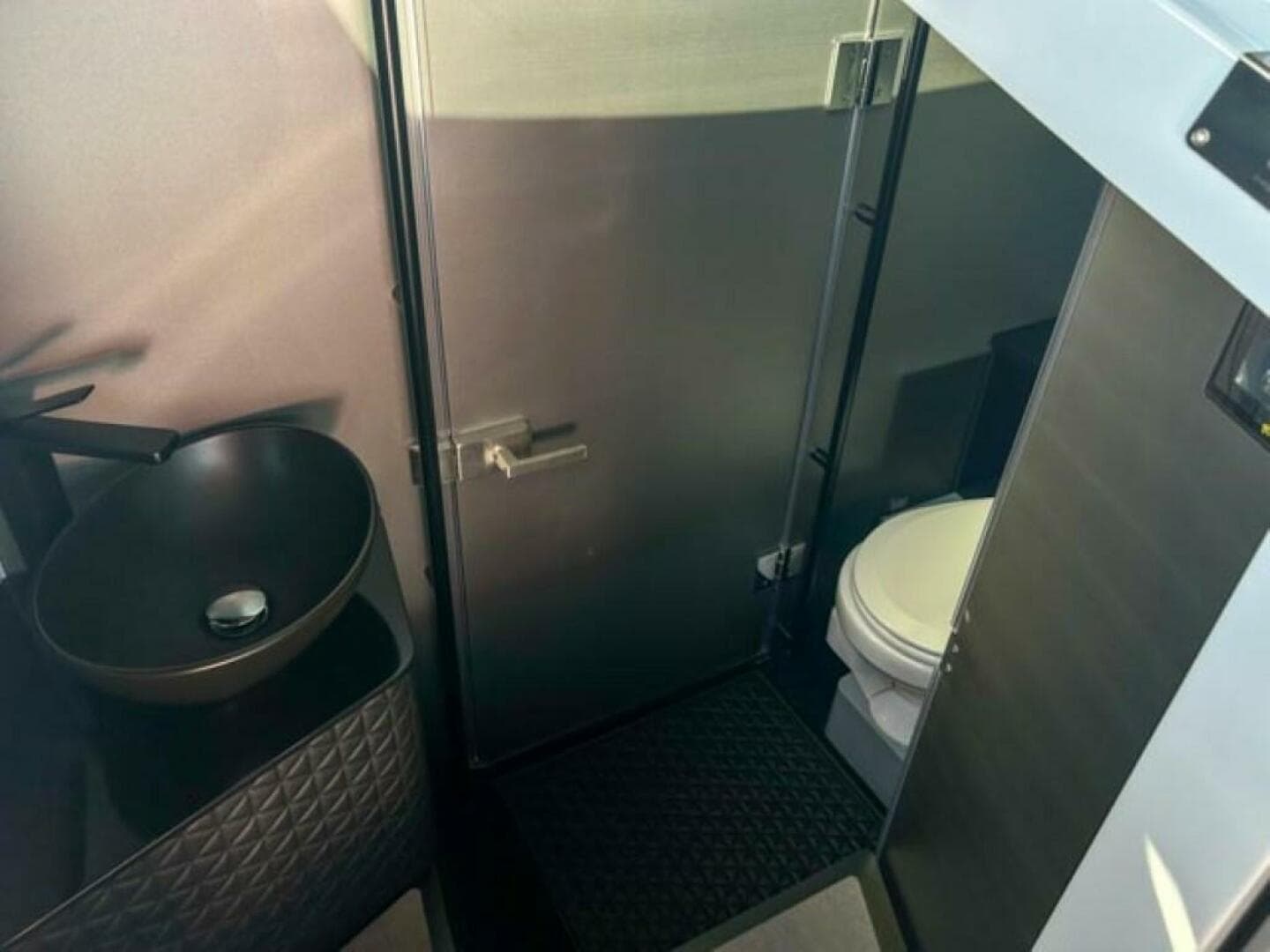 2024 Brabus Shadow 900XC