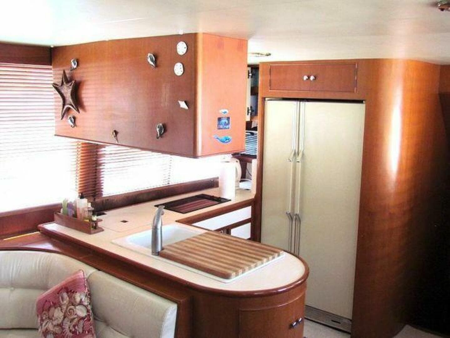 1997 Hyatt 55