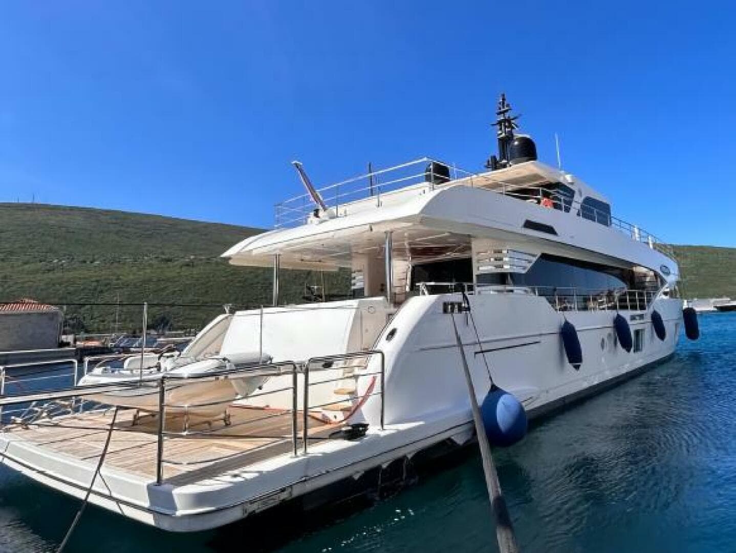 2019 Gulf Craft Majesty 100