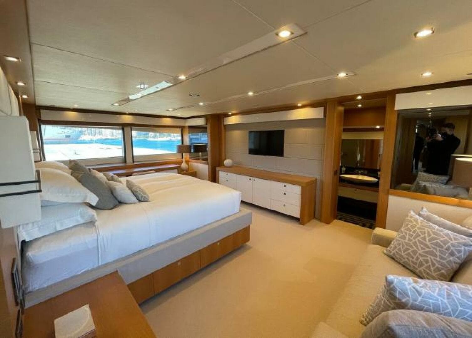 2013 Sunseeker 115
