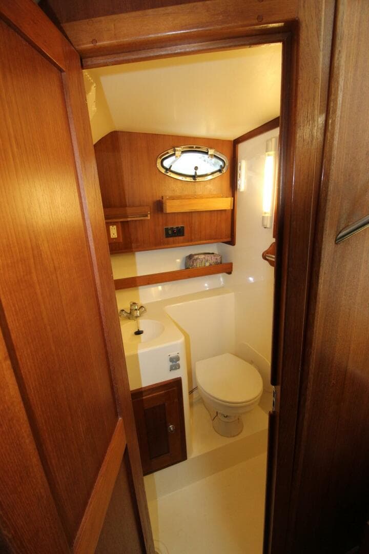 Albemarle 32 Express Head