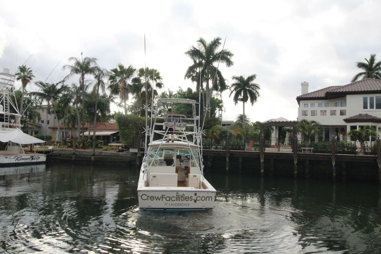 Albemarle 32 Express Profile