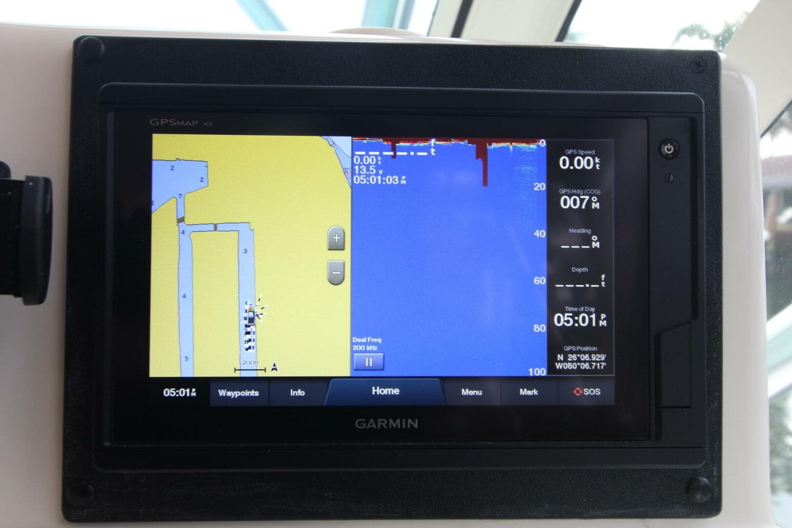 Albemarle 32 Express Helm Electronics