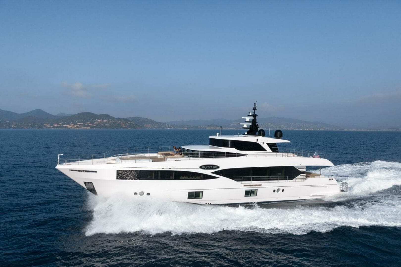 2024 Gulf Craft Majesty 100