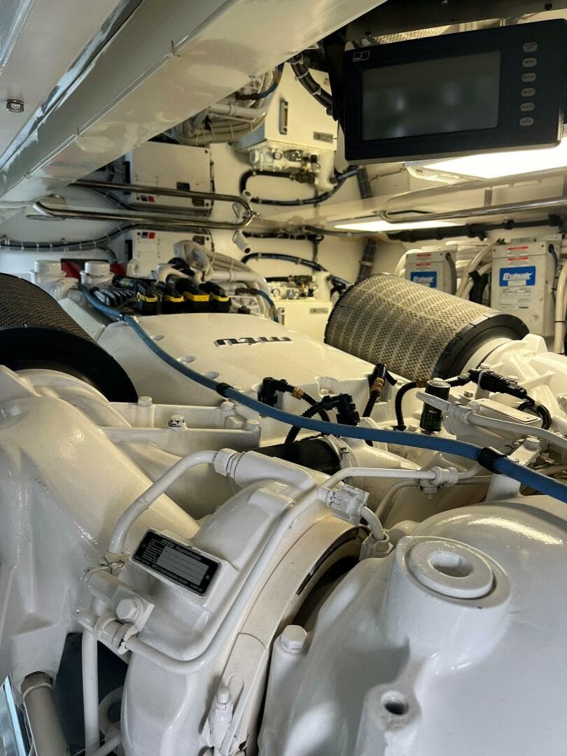 2008 77 Enclosed Bridge "Desperado"-Engine Room