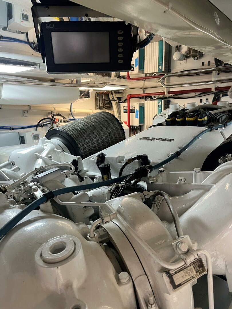 2008 77 Enclosed Bridge "Desperado"-Engine Room"