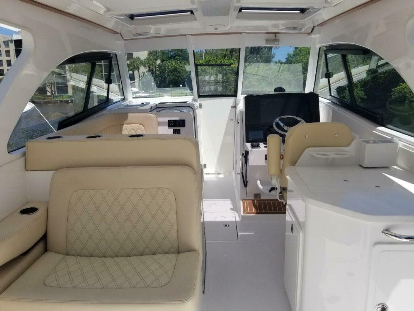 2021 Southport 33 DC