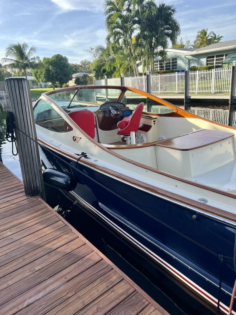 2004 Hinckley Talaria 29R