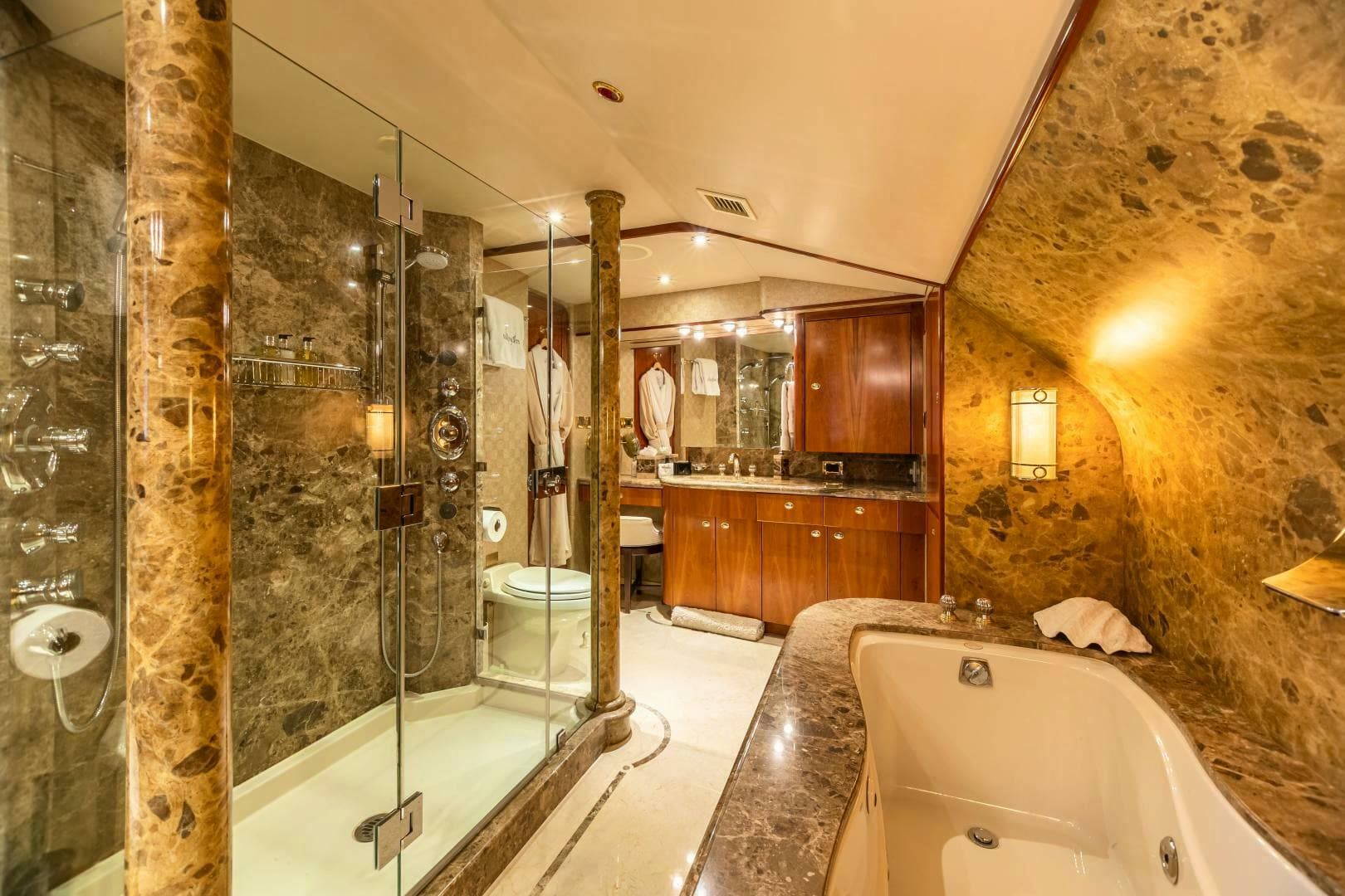 2002 Westport Westport 130