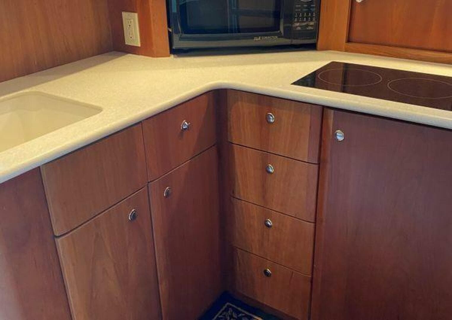 2002 Silverton 330 Sport Bridge