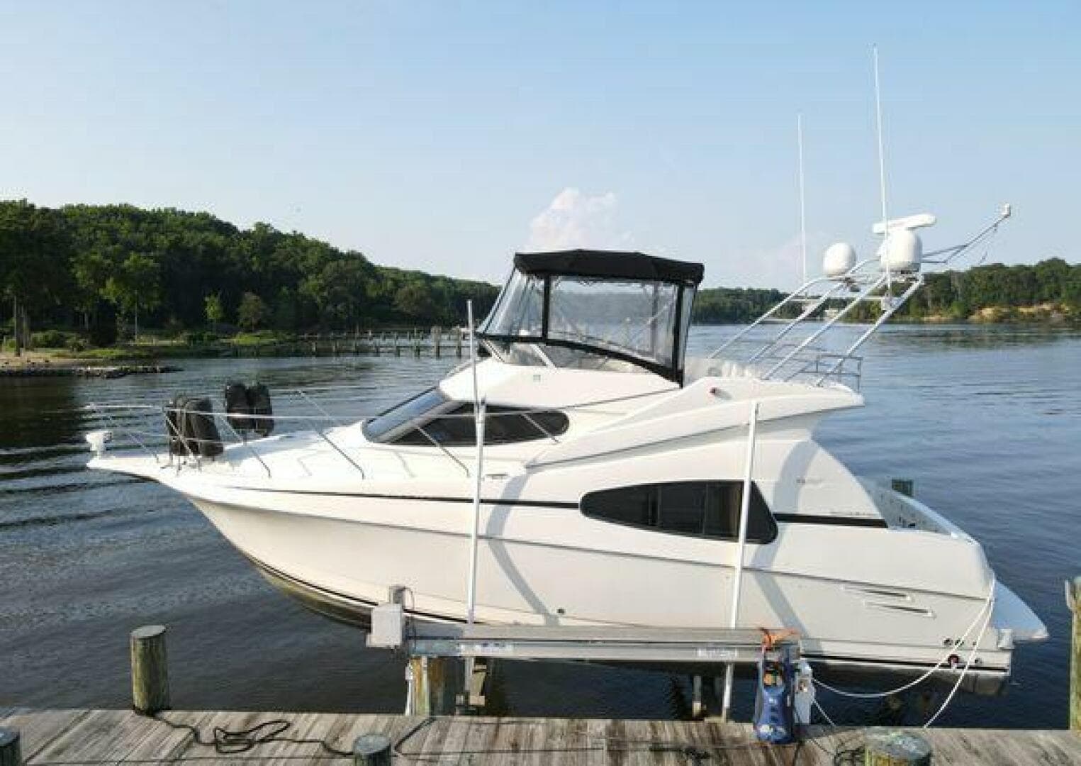 2002 Silverton 330 Sport Bridge