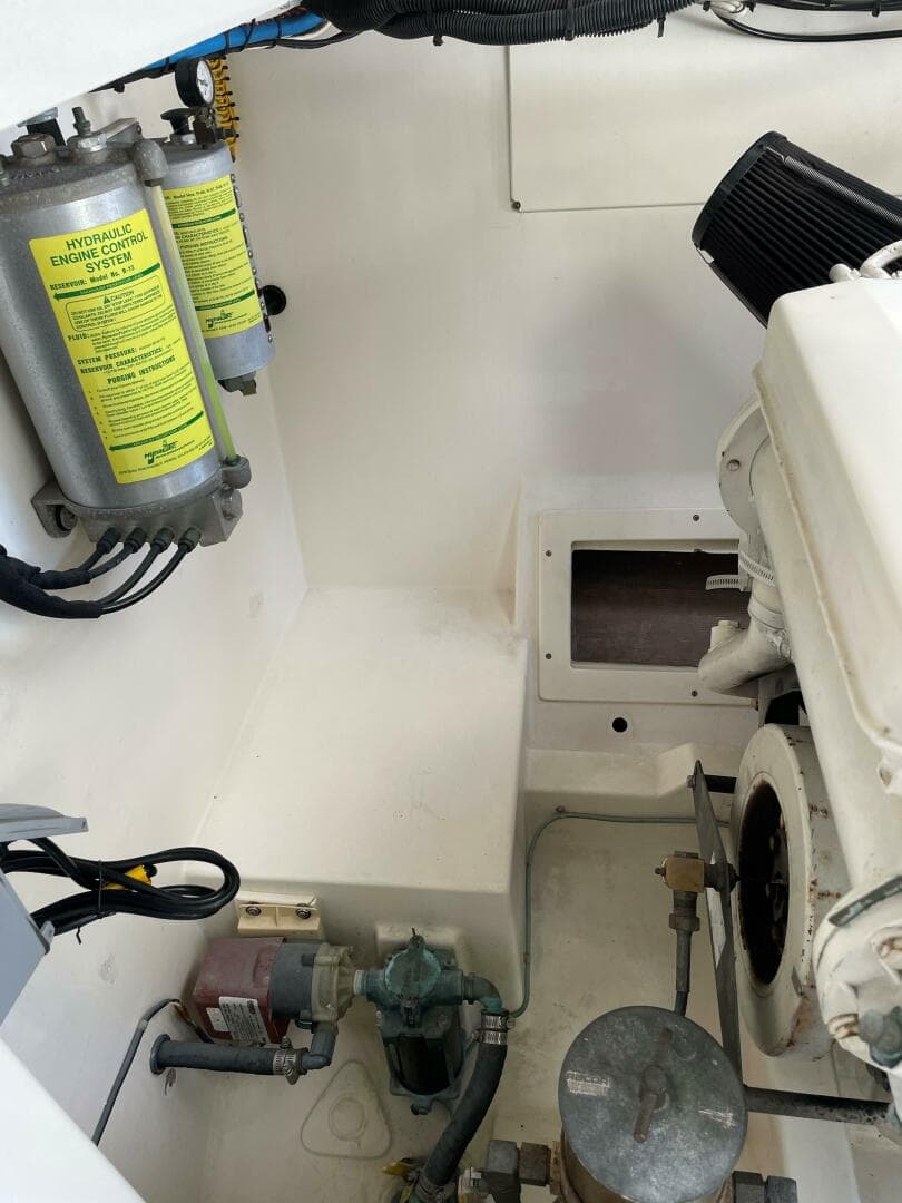 Cabo Express 35 - Reelistic -Engine Room