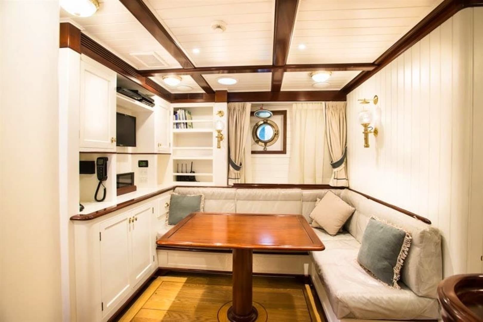 2014 Astilleros Buquebus Custom