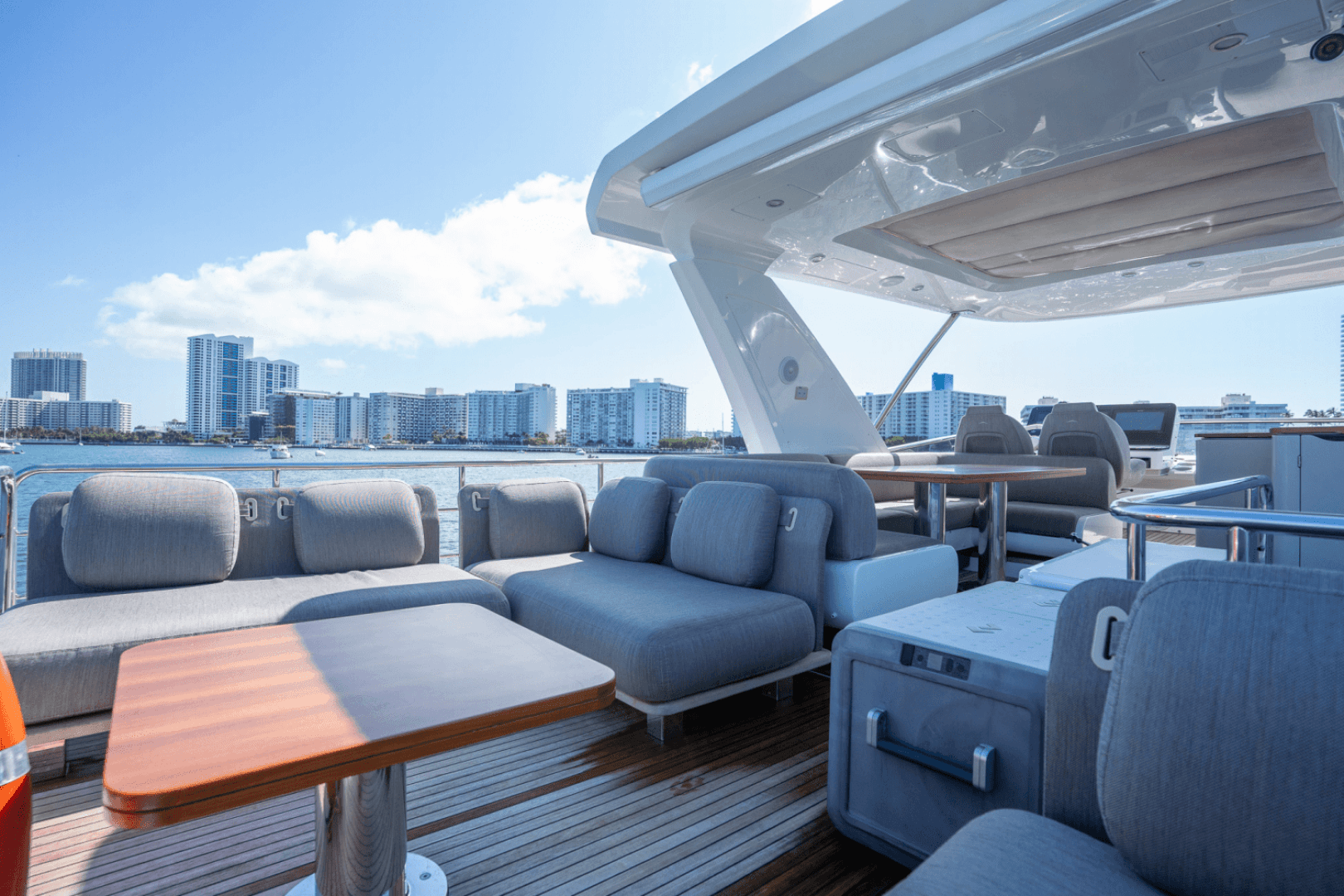 2023 Azimut 60 FLY