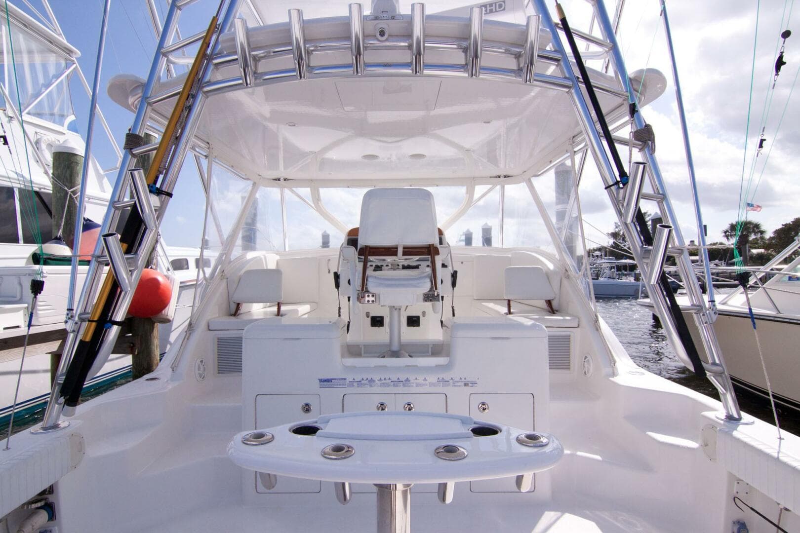 Out Island 38 Express-Cockpit