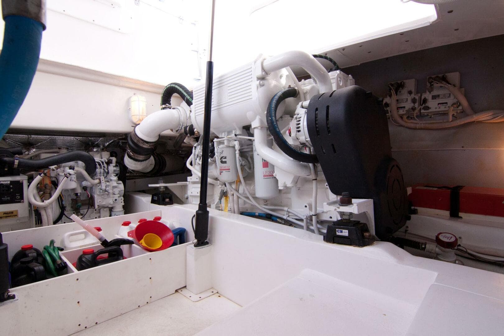 Out Island 38 Express-Engine Room