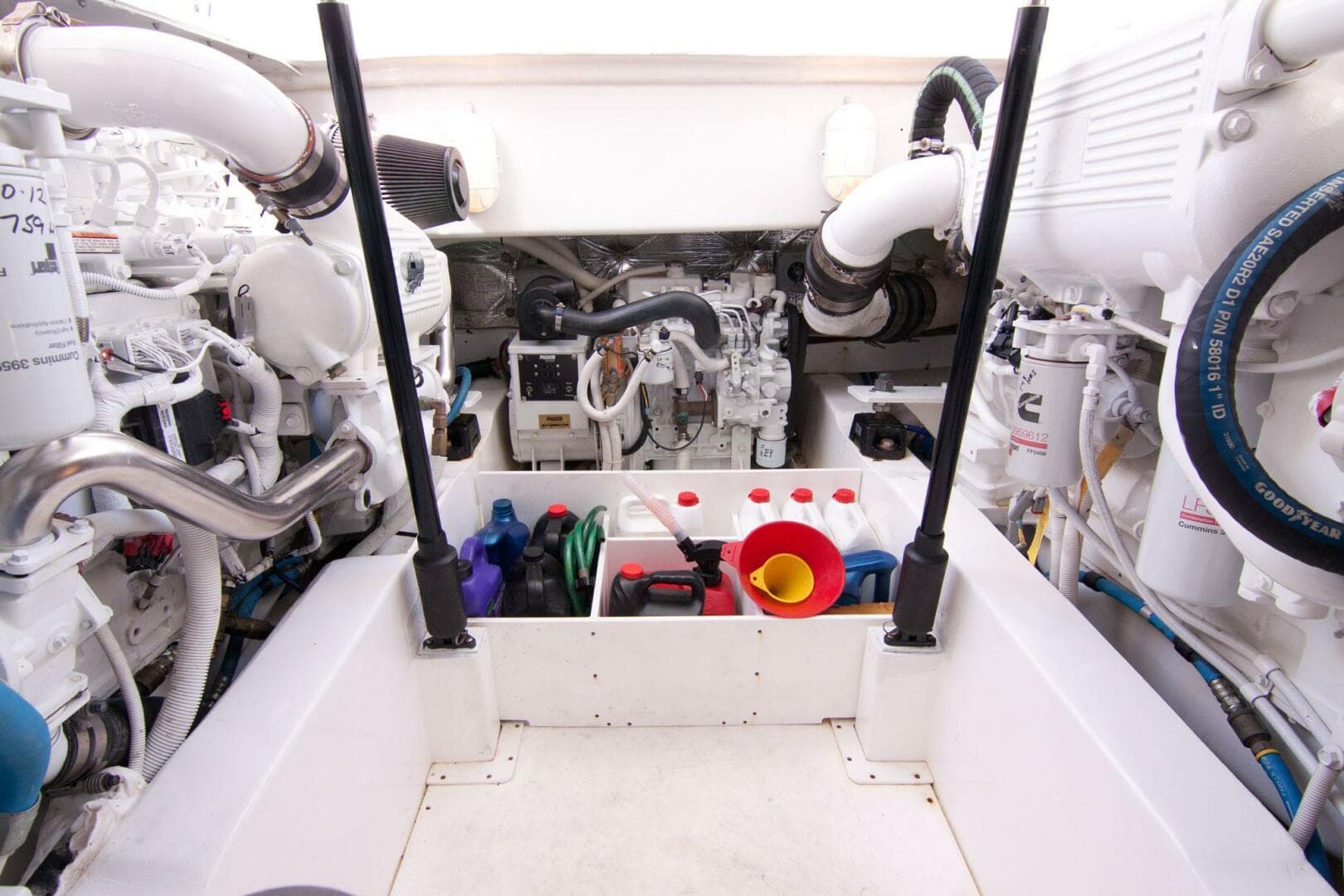 Out Island 38 Express-Engine Room