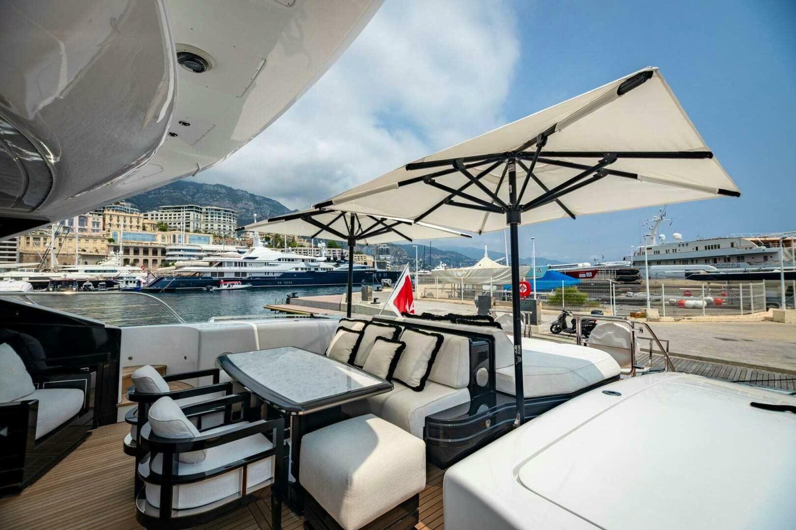 2013 Overmarine Mangusta 108