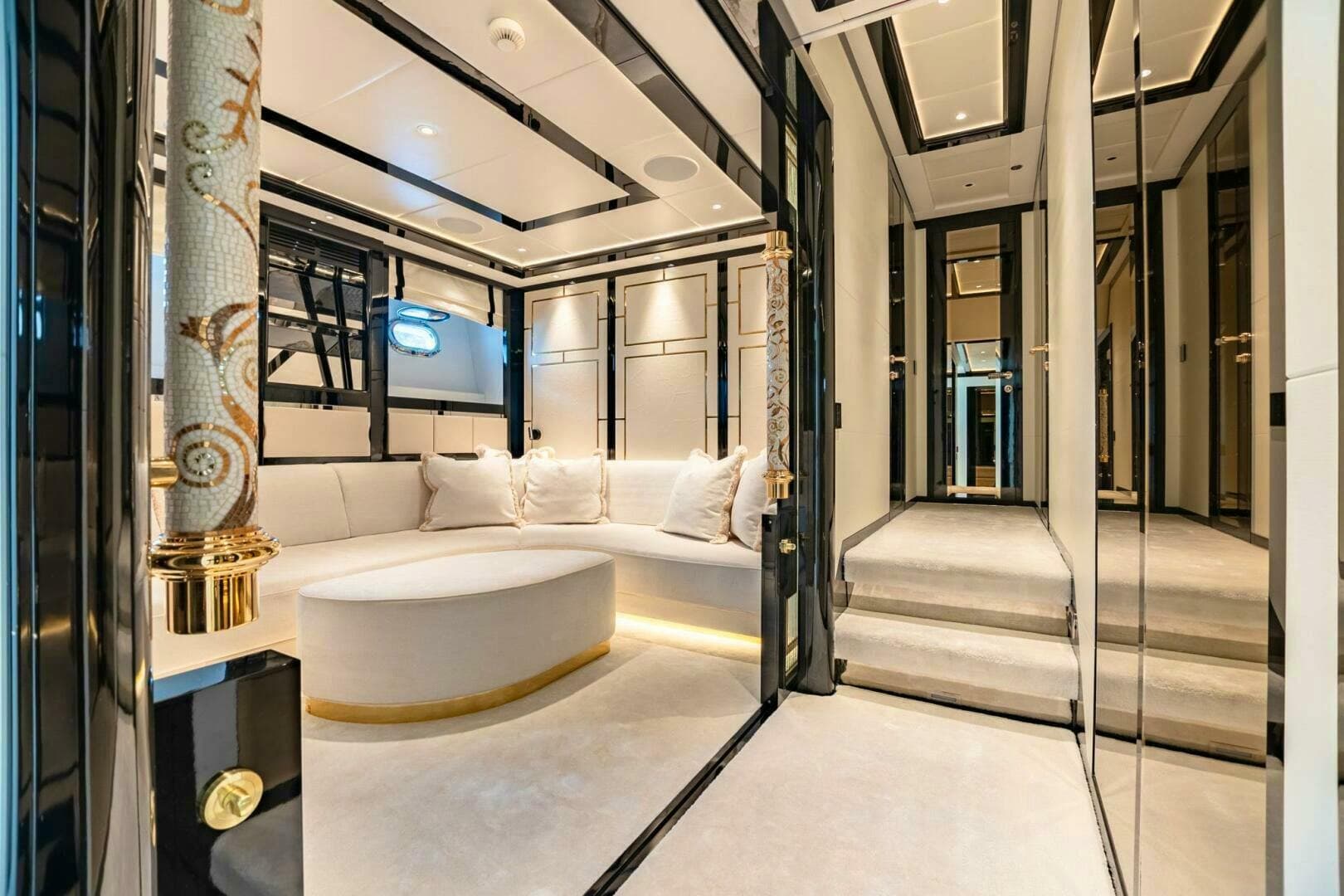 2013 Overmarine Mangusta 108