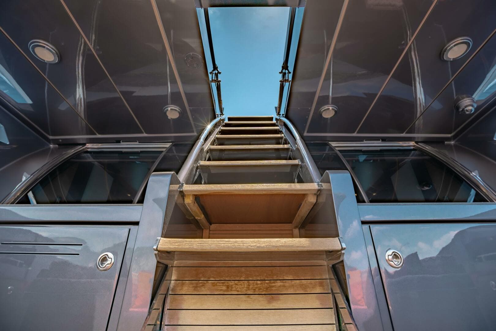 2009 Palmer Johnson Palmer Johnson 120