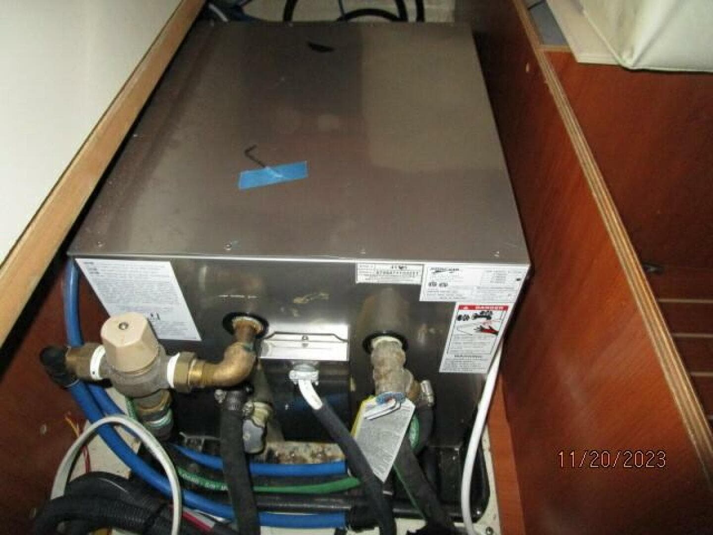 41' Hunter water heater