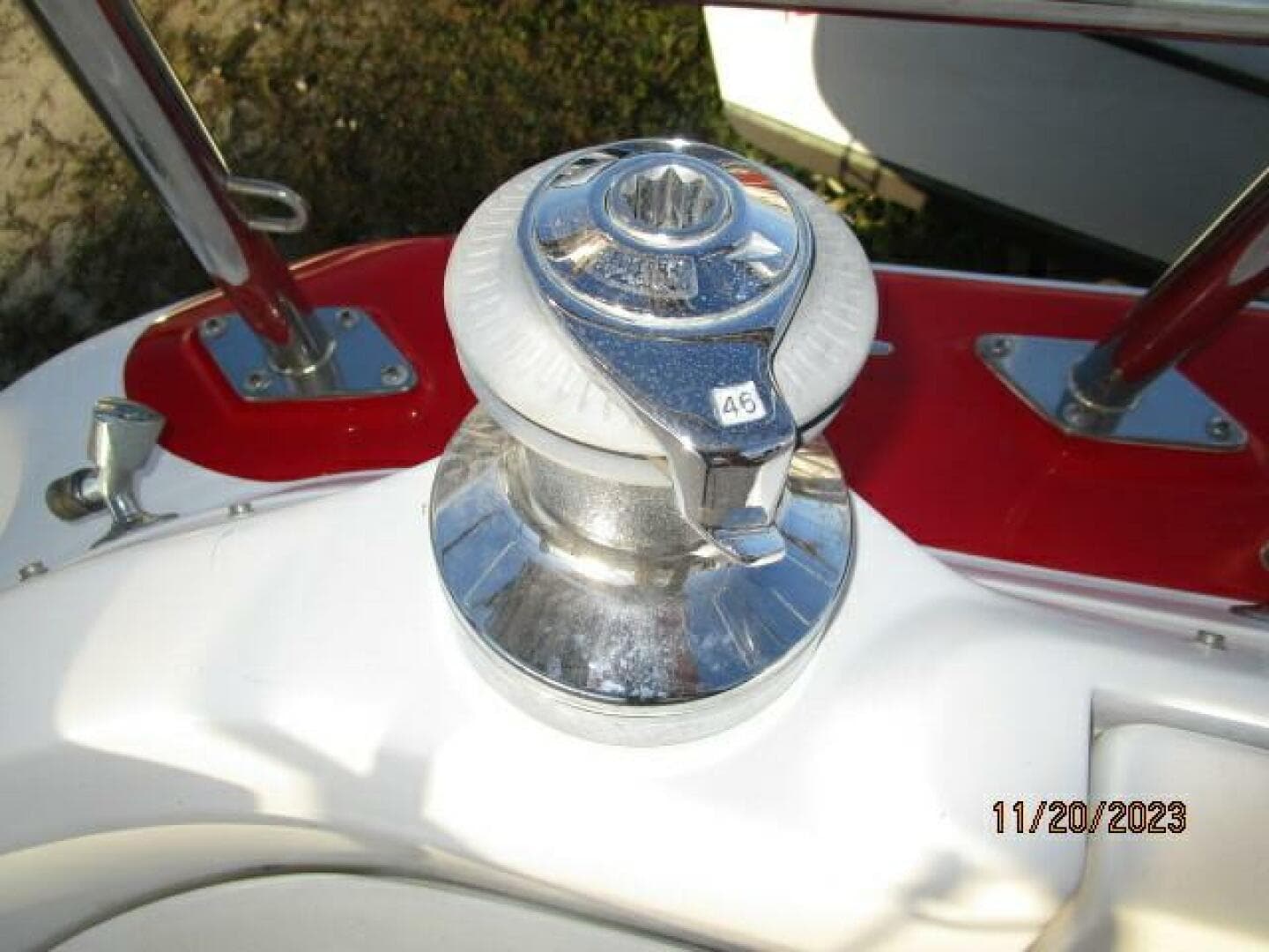 41' Hunter cockpit winch