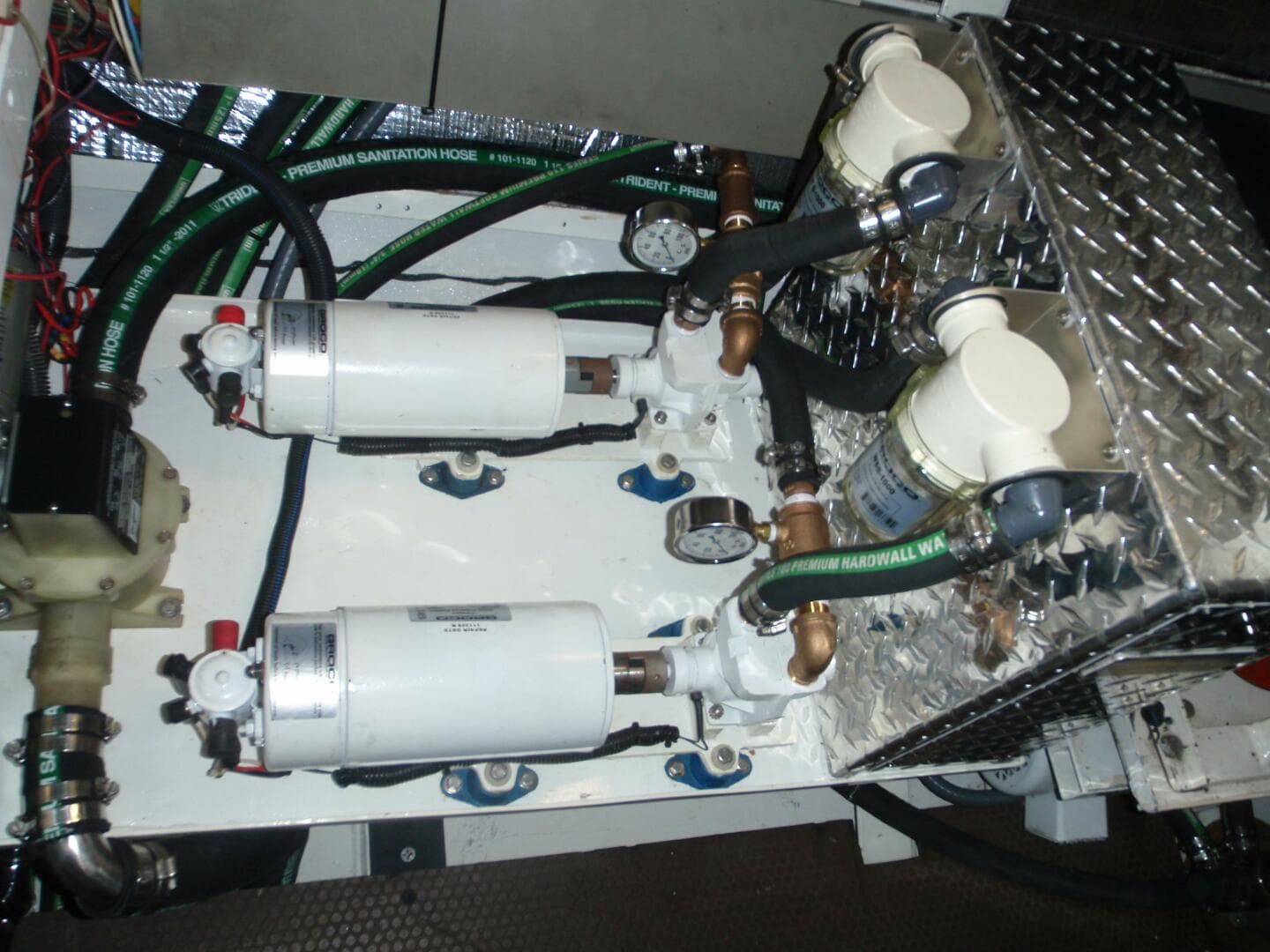 1986 Deerfoot 74 Pilothouse