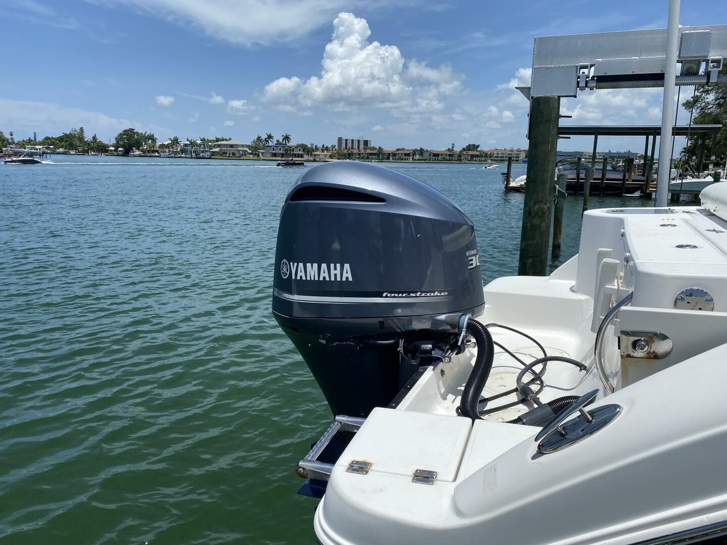 2011 Robalo 