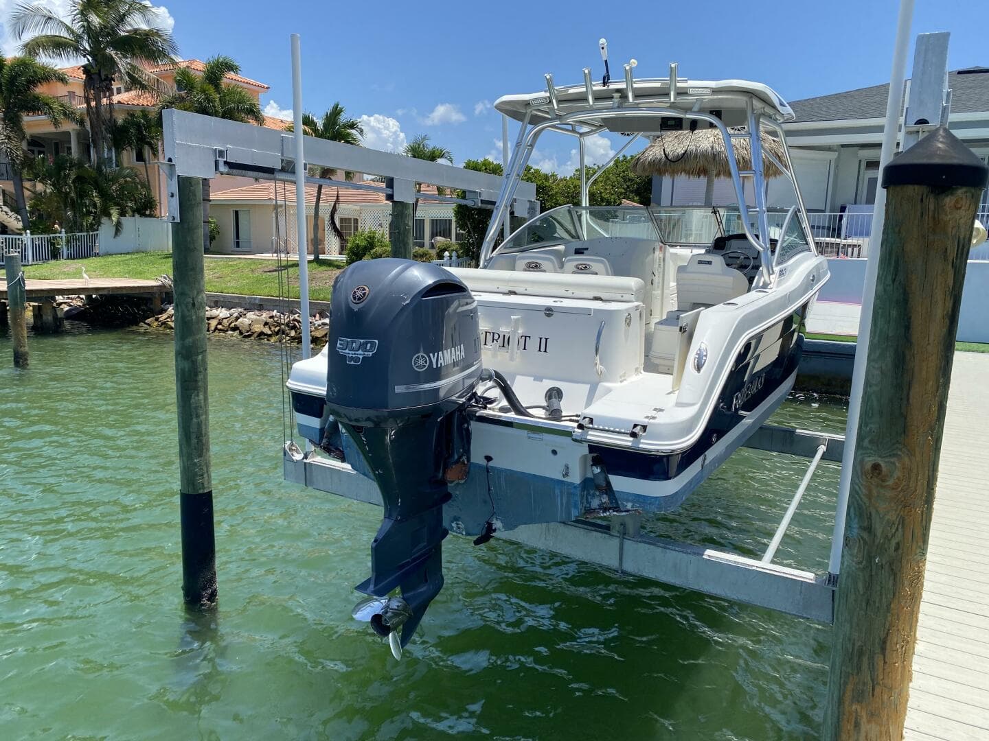 2011 Robalo 