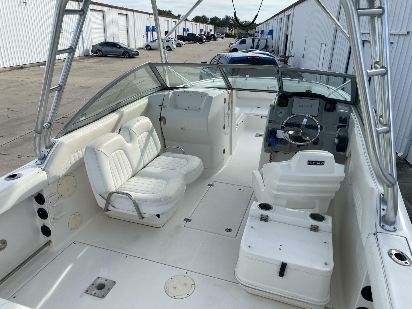 2011 Robalo 