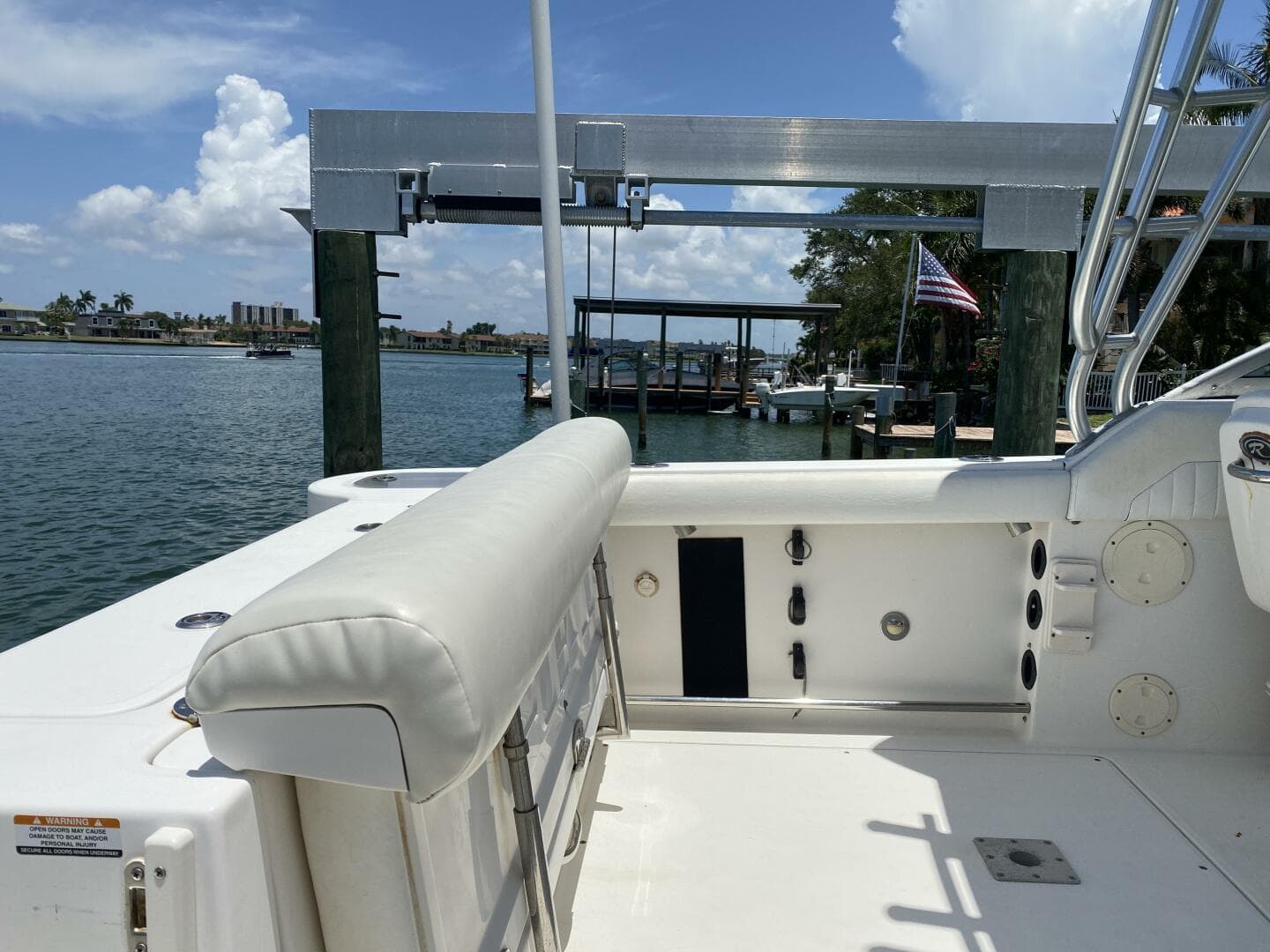2011 Robalo 