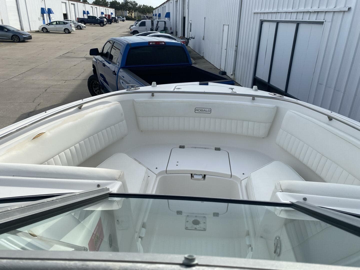 2011 Robalo 
