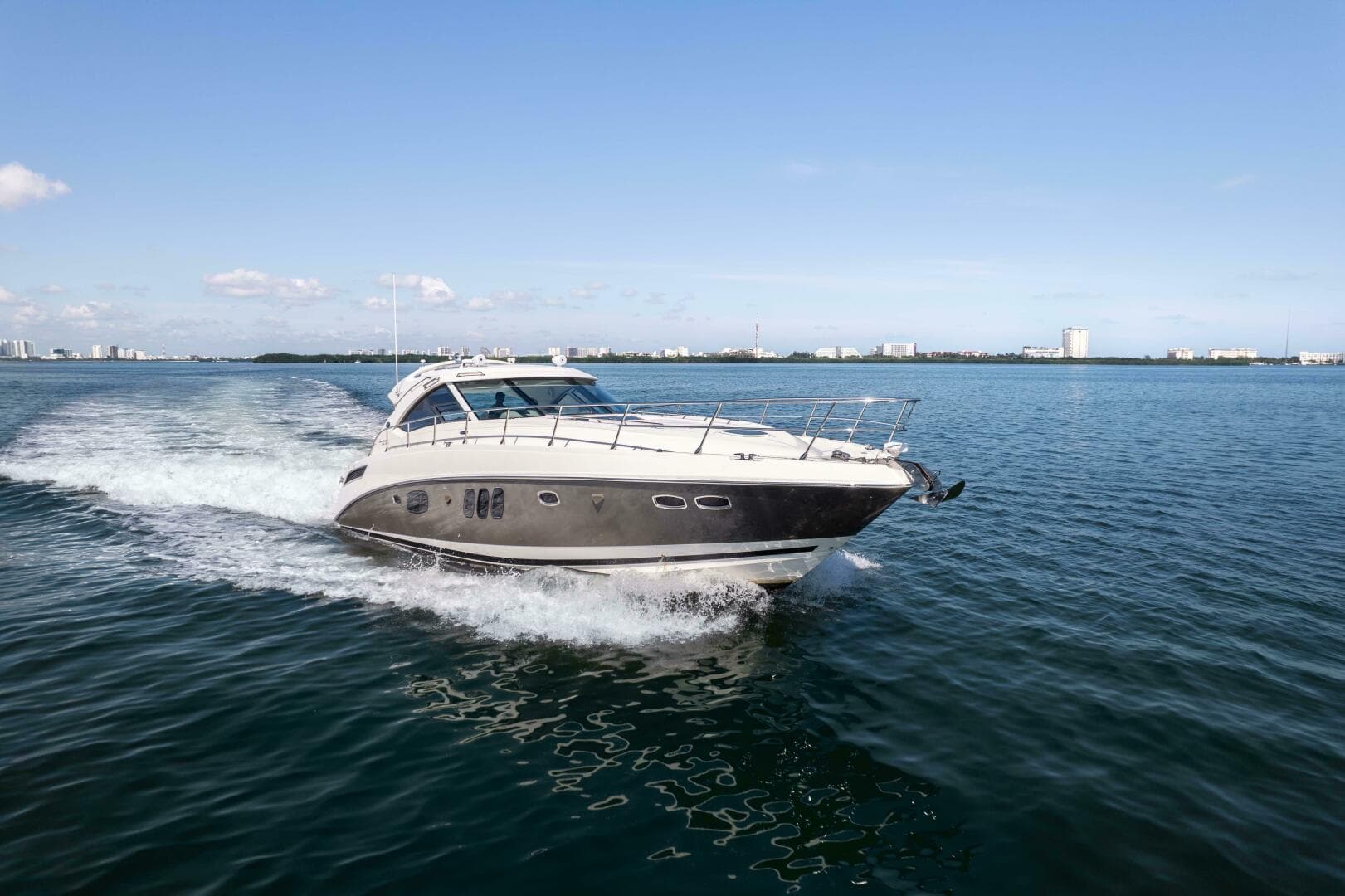 2013 Sea Ray Sundancer