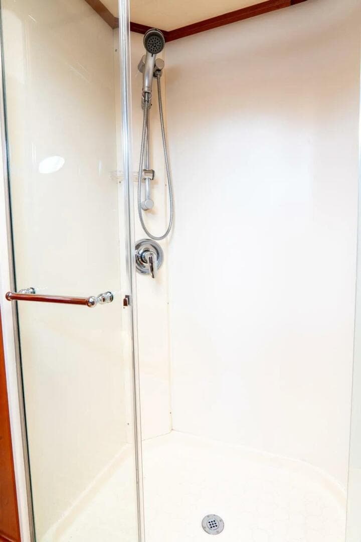 2006 Hinckley Talaria 55 FB