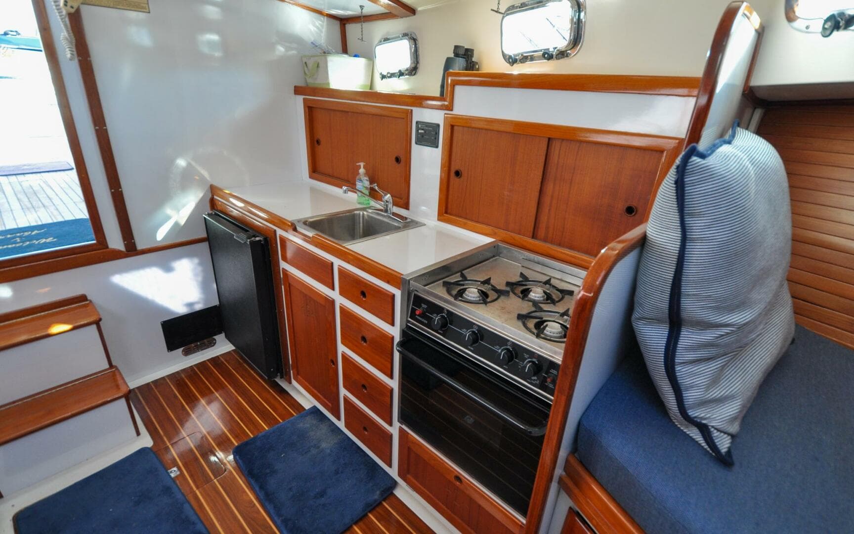 Wilbur 34   Kingfisher   Offered For Sale49