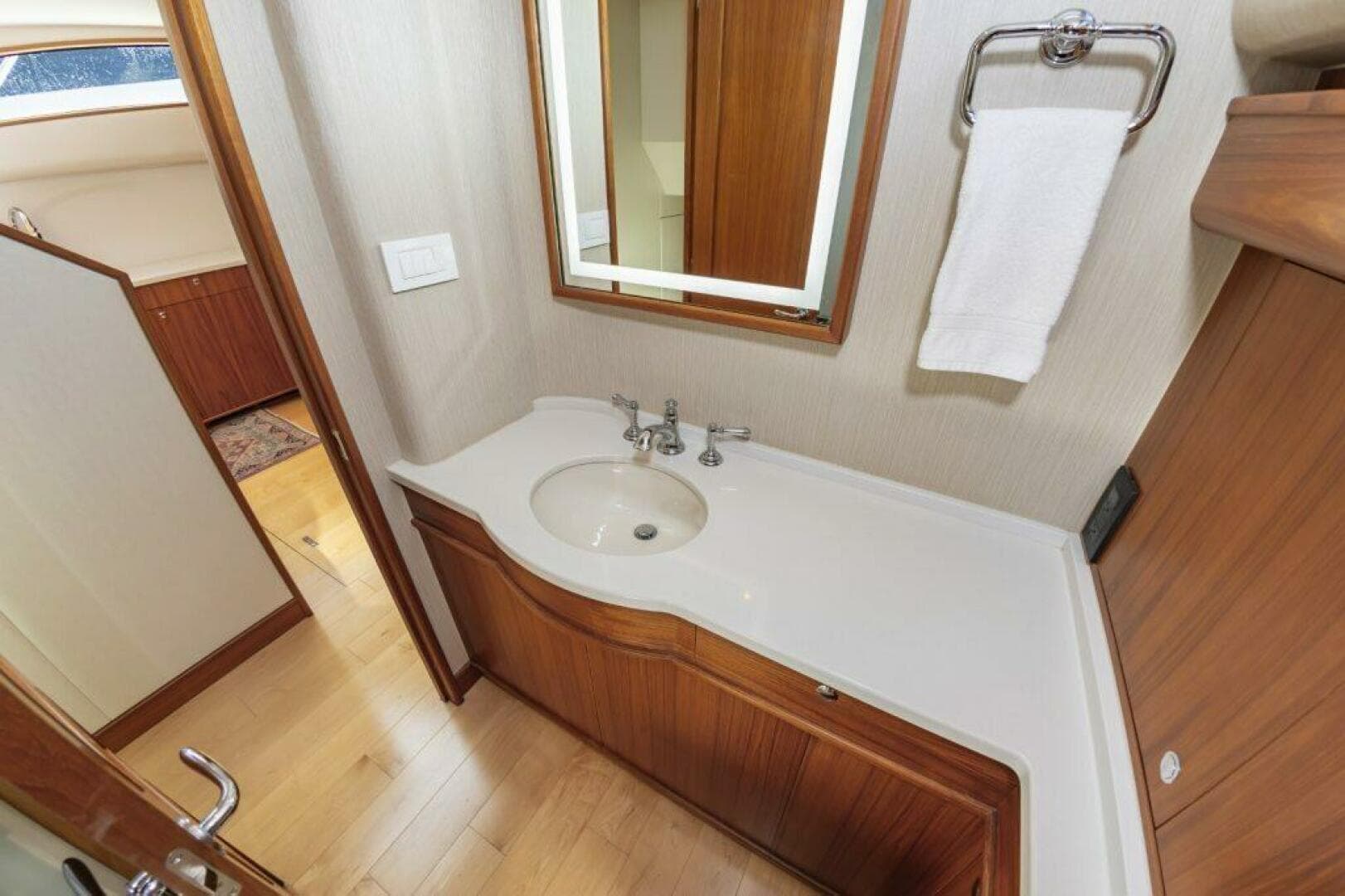 Ba375aa6 C923 4de1 Ab3f 302bb5ee1be0