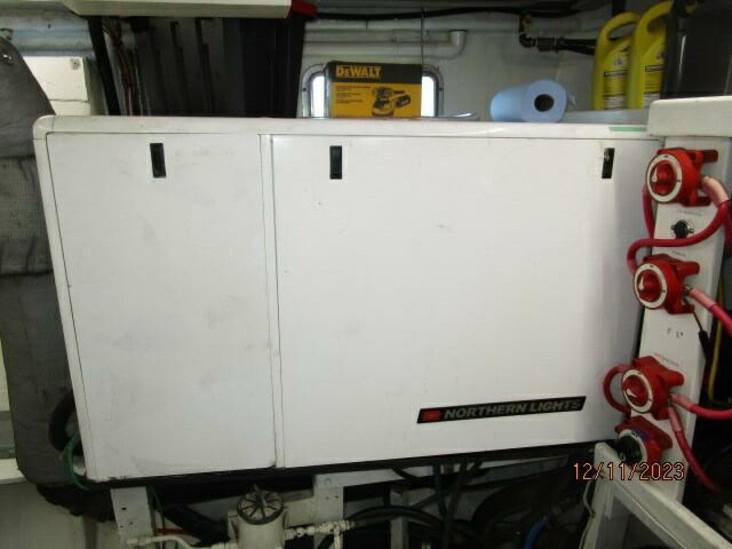 72' DeFever starboard generator