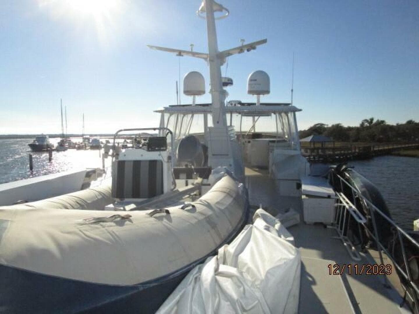 72' DeFever tender deck forward