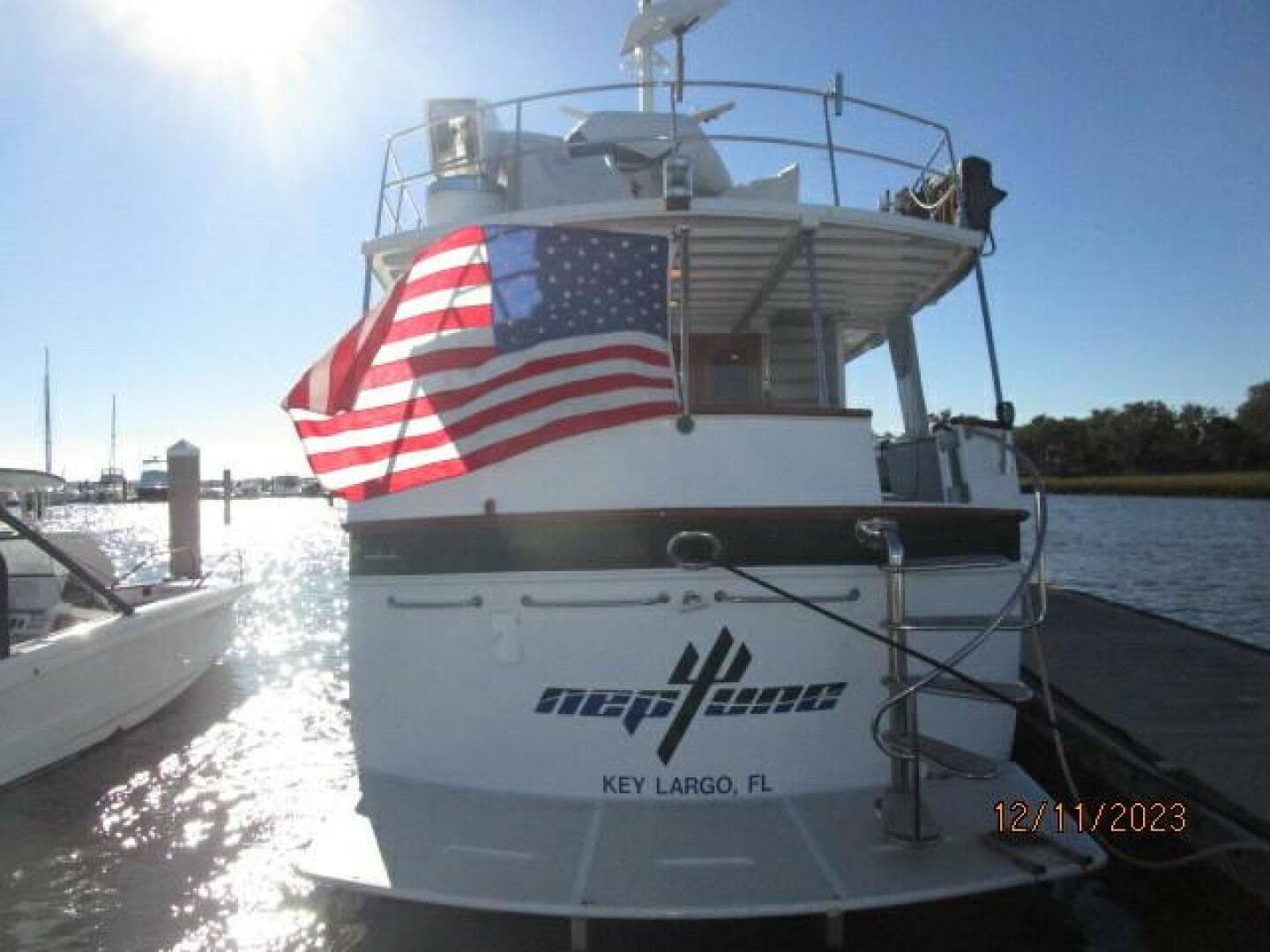 72' DeFever aft profile