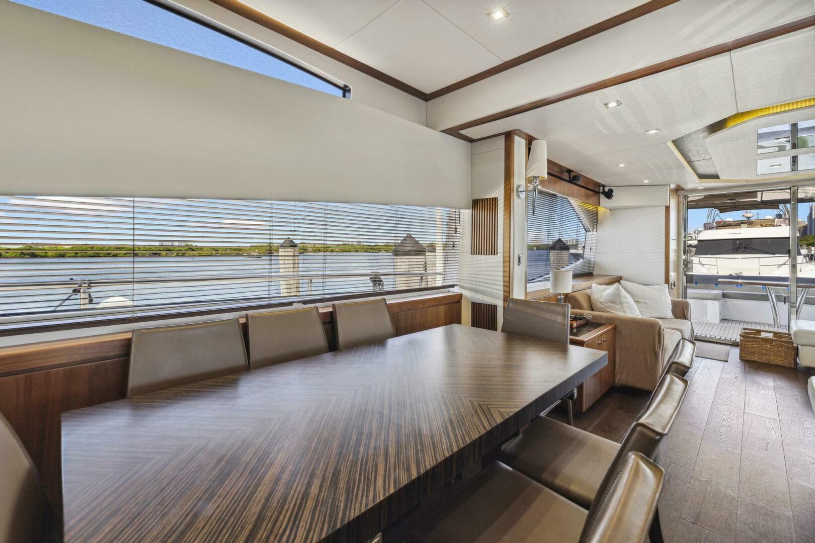 2014 Sunseeker Manhattan 73