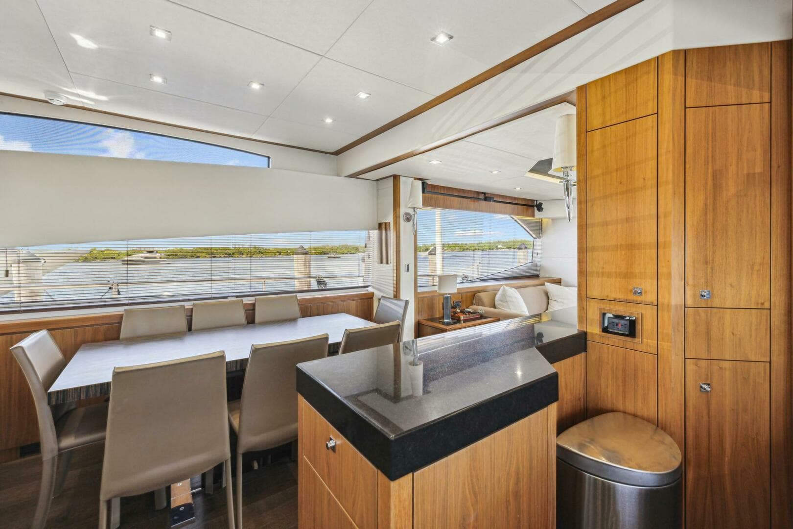 2014 Sunseeker Manhattan 73