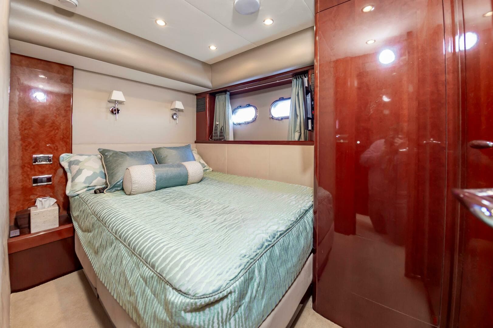 2006 Princess 75