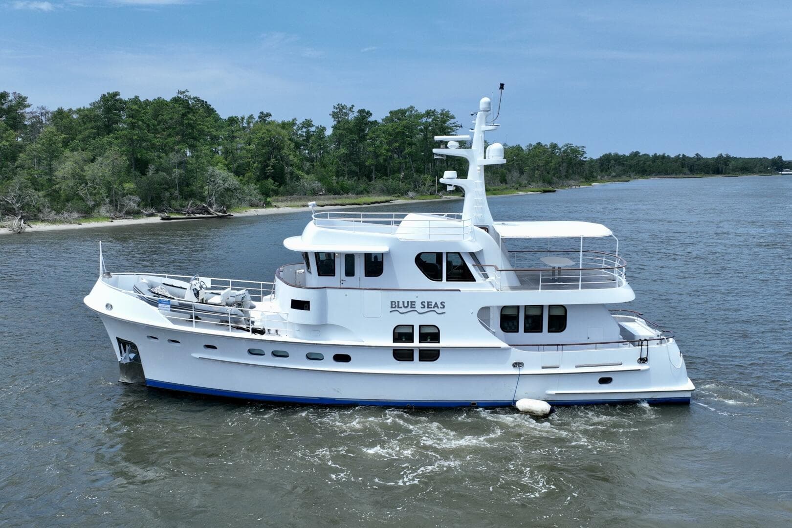 2006 Farmont 70 Expedition Yacht