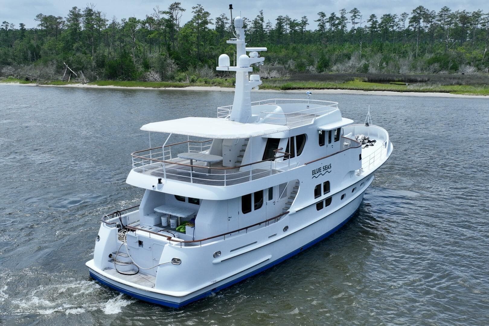 2006 Farmont 70 Expedition Yacht