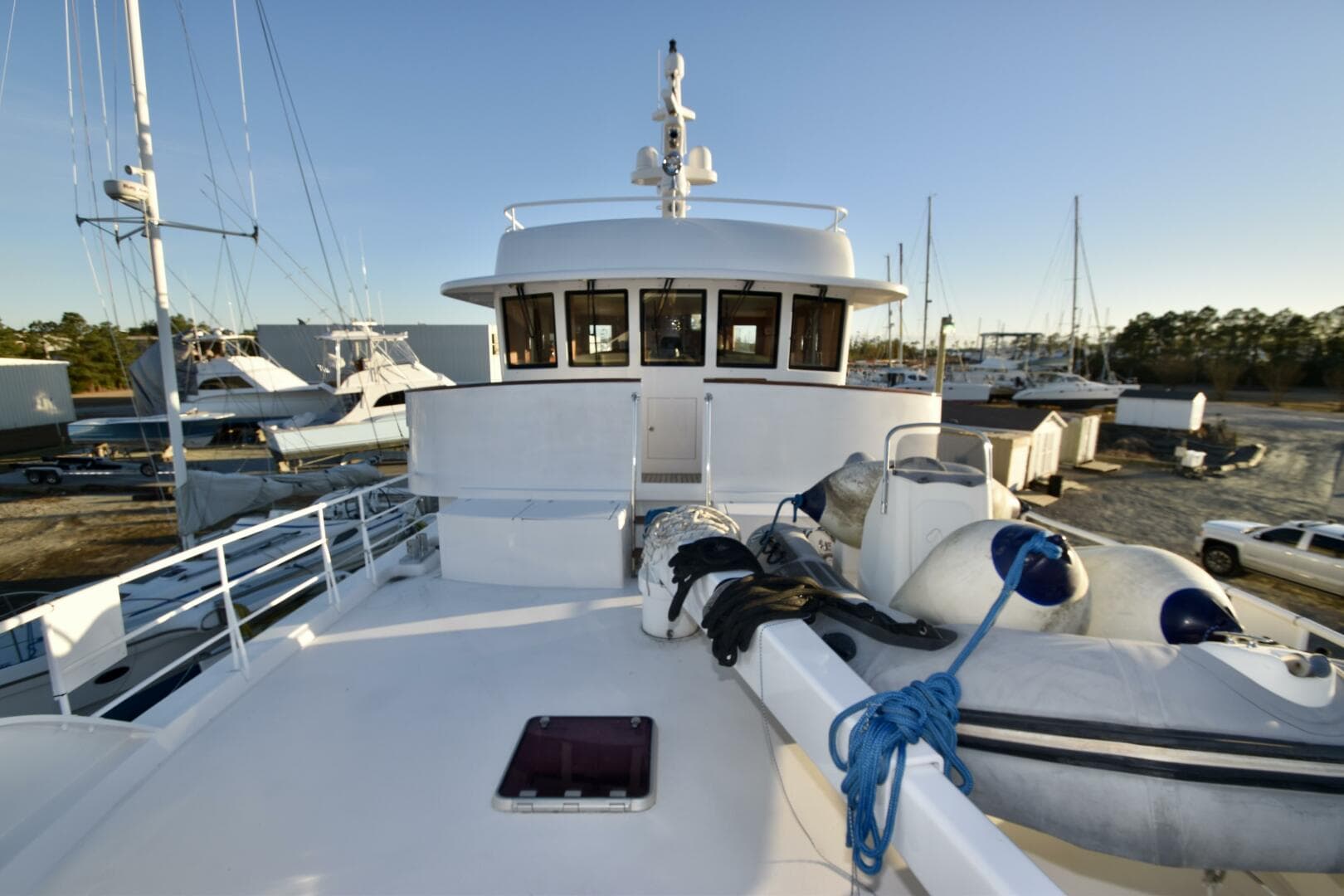 2006 Farmont 70 Expedition Yacht
