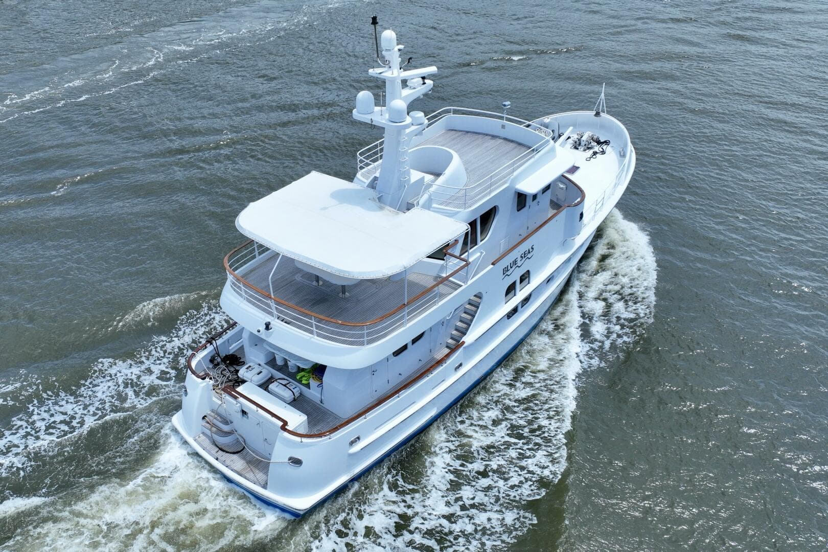 2006 Farmont 70 Expedition Yacht
