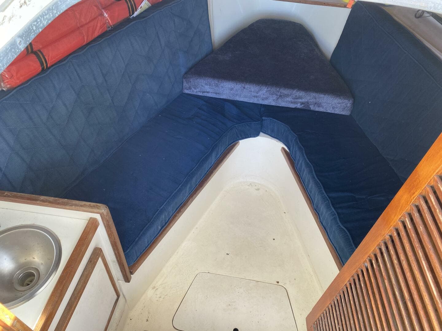 1985 Blackfin 27 Combi